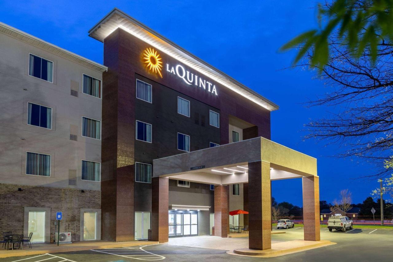 La Quinta Inn & Suites By Wyndham Augusta Fort Eisenhower Exterior photo